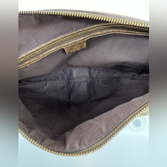 Gucci GG Canvas Medium Pelham Shoulder Bag - Picture 11 of 12